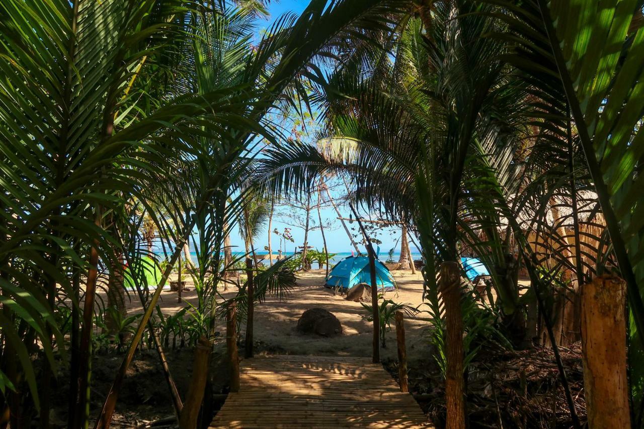 Efrena Agro Tourism Beach El Nido Buitenkant foto